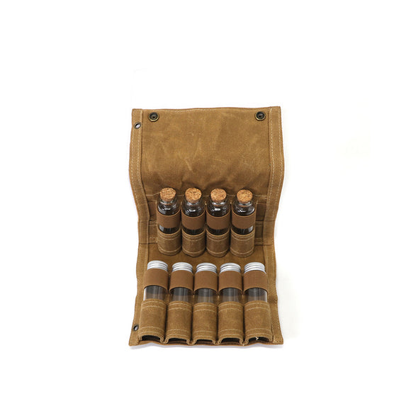 Portable Bottled Spices Set for Outdoor Cooking and Grilling_0